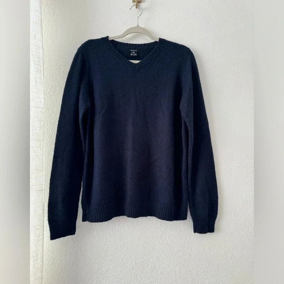 Novica Men's Peruvian Alpaca Wool Blend Classic Pullover V- neck Sweater, Sz XL - Picture 2 of 8